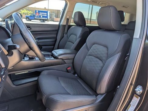 Used 2023 Nissan Pathfinder SV image 23