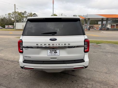 Used 2023 Ford Expedition Limited RWD image 7