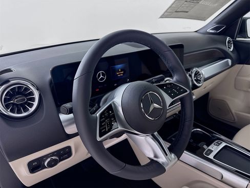 New 2026 Mercedes-Benz GLB 250 GLB 250 image 10
