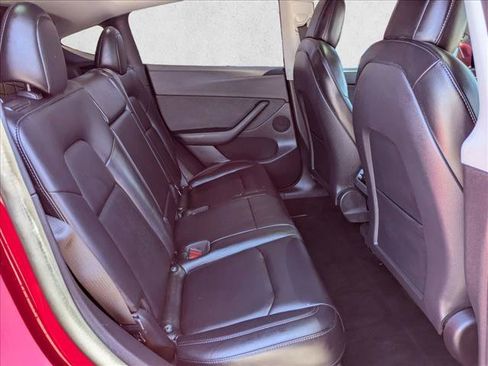 Used 2022 Tesla Model Y Performance AWD/4WD image 19