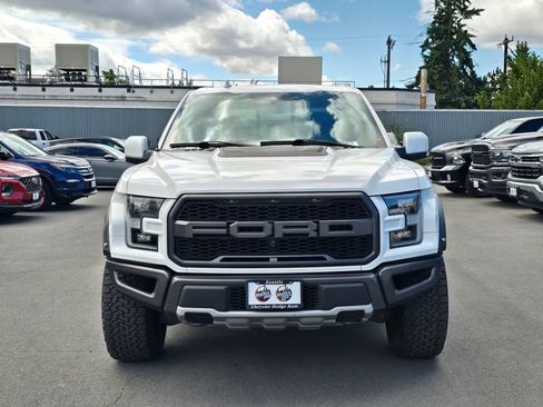 Used 2019 Ford F150 Raptor w/ Equipment Group 802A Luxury AWD/4WD image 2