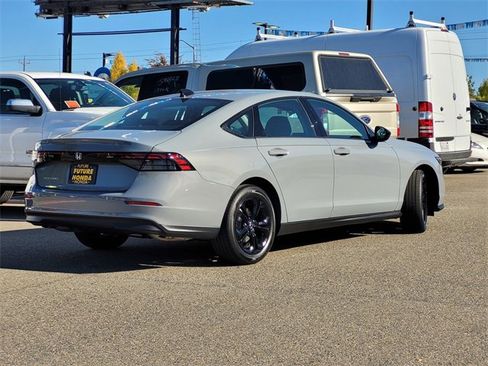 New 2025 Honda Accord SE image 5