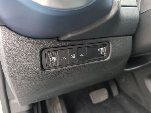 Used 2025 Chevrolet Equinox EV LT w/ Convenience Package II image 16