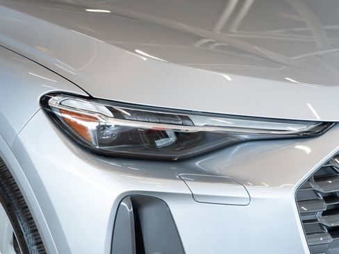 Certified 2025 Audi Q5 Premium Plus w/ Premium Plus image 26