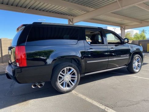 Used 2009 Cadillac Escalade ESV Platinum image 3