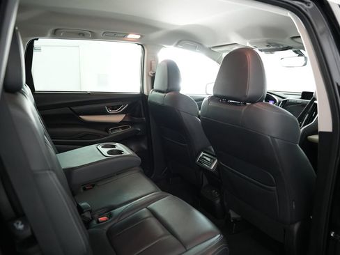 Used 2022 Subaru Ascent Limited image 42