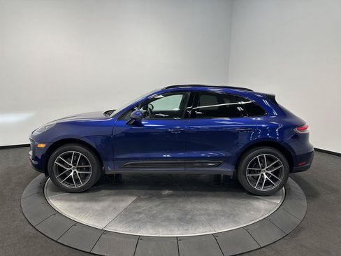 Certified 2026 Porsche Macan AWD/4WD image 2