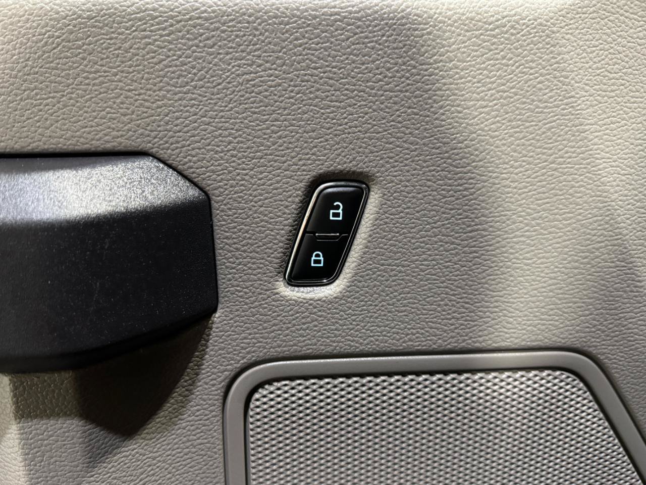 Used 2019 Ford F150 XL w/ Equipment Group 101A Mid RWD image 26