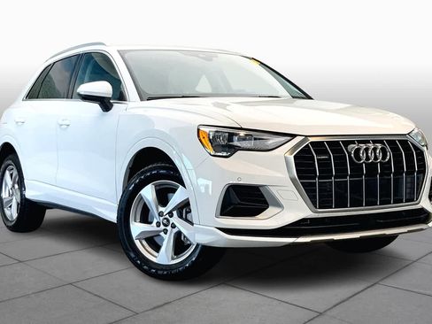 Used 2022 Audi Q3 2.0T Premium w/ Convenience Package image 3
