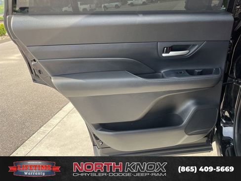 Used 2026 Toyota Grand Highlander AWD image 18