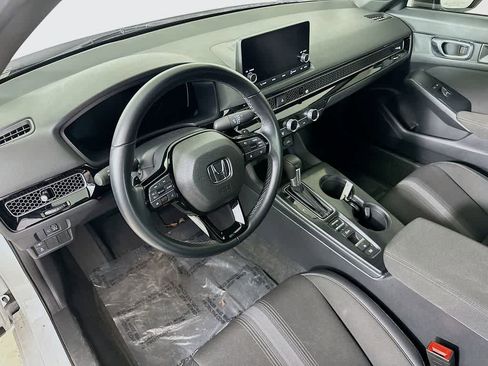 Used 2022 Honda Civic Sport image 3