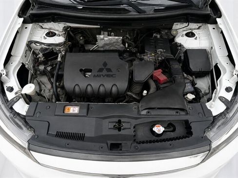 Used 2014 Mitsubishi Outlander ES FWD image 18