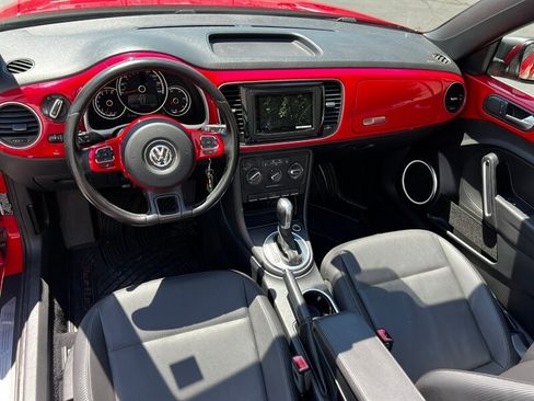 Used 2016 Volkswagen Beetle 1.8T S FWD image 21