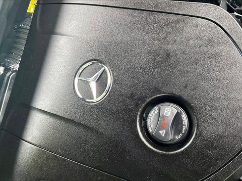 Used 2025 Mercedes-Benz GLE 350 4MATIC image 34