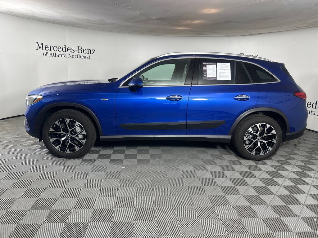 Certified 2025 Mercedes-Benz GLC 350e 4MATIC image 4