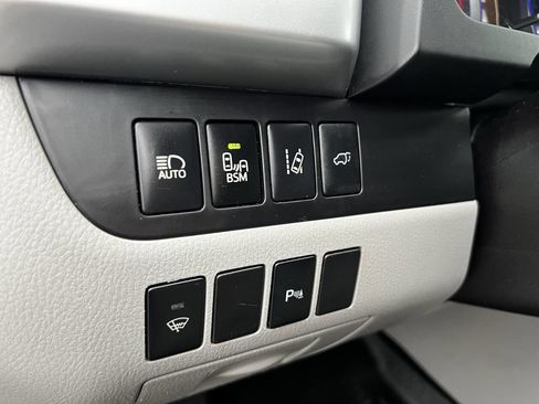 Used 2016 Toyota Highlander Limited Platinum image 14