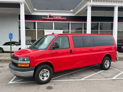 Used 2017 Chevrolet Express 3500 LT w/ LT Preferred Equipment Group RWD image 1