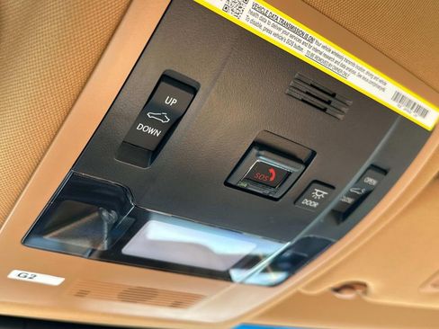 New 2025 Lexus ES 300h F Sport image 25