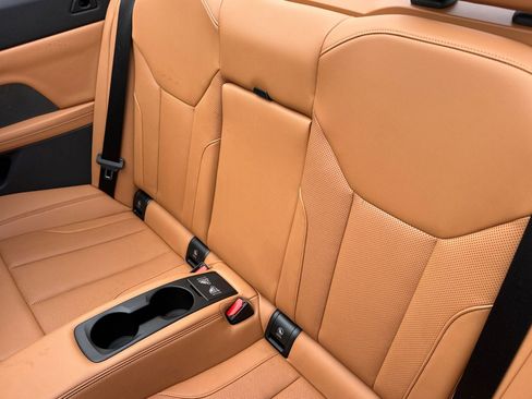 Used 2023 BMW 430i Convertible w/ Premium Package image 16