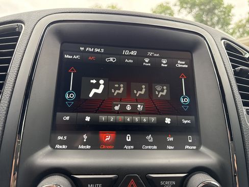 Used 2018 Dodge Durango SRT w/ Technology Group AWD/4WD image 18