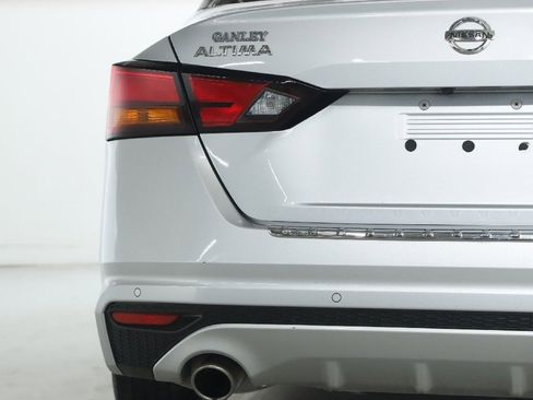 Used 2021 Nissan Altima 2.5 SV w/ SV Premium Package image 43