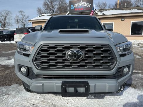 Used 2021 Toyota Tacoma TRD Sport w/ Technology Package image 8
