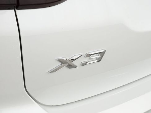 Used 2024 BMW X3 xDrive30i w/ Premium Package AWD/4WD image 4