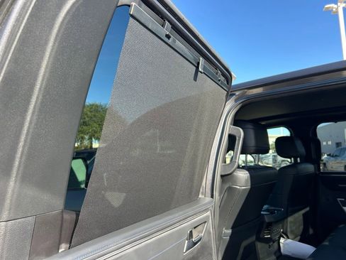 Used 2022 Toyota Tundra Platinum image 17