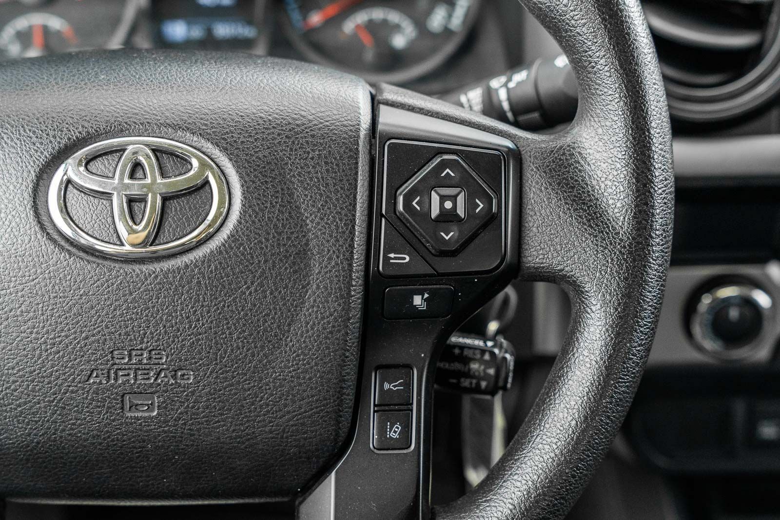 Used 2021 Toyota Tacoma SR AWD/4WD image 25