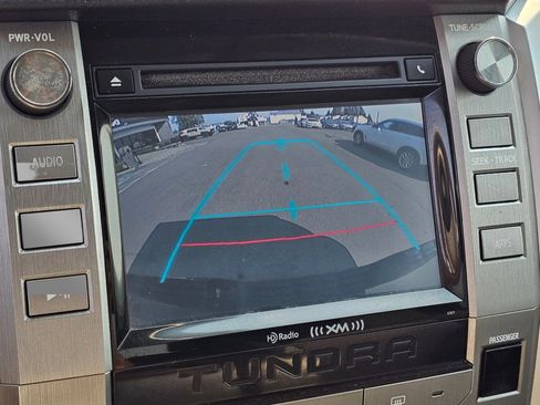 Used 2015 Toyota Tundra SR5 image 8