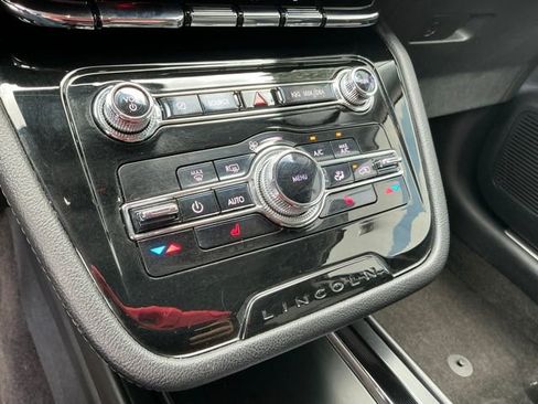 Used 2022 Lincoln Corsair Reserve FWD image 21