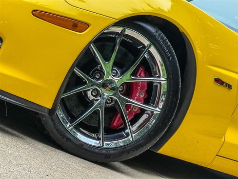 Used 2009 Chevrolet Corvette Z06 w/ Preferred Equipment Group RWD image 5