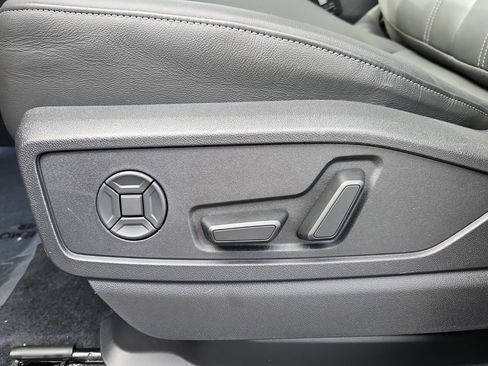 Certified 2025 Audi Q5 Premium Plus w/ Premium Plus image 12