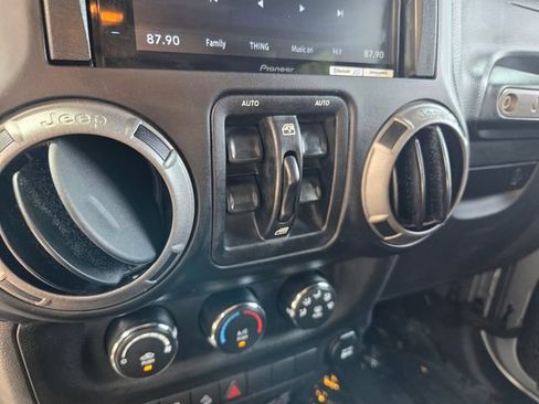 Used 2014 Jeep Wrangler Unlimited Sport w/ Quick Order Package 24S AWD/4WD image 25