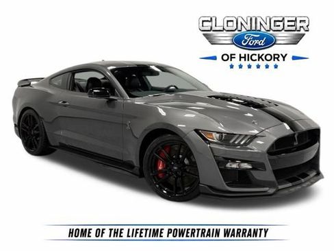 Used 2021 Ford Mustang Shelby GT500 w/ Technology Package RWD image 1