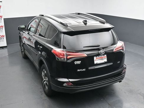 Used 2017 Toyota RAV4 LE w/ All Weather Liner Package FWD image 28