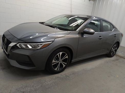 Used 2023 Nissan Sentra SV FWD image 2