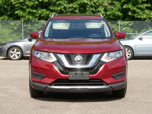 Used 2018 Nissan Rogue SV w/ Sun & Sound Touring Package AWD/4WD image 2