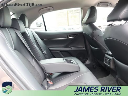 Used 2024 Toyota Camry XSE FWD image 12