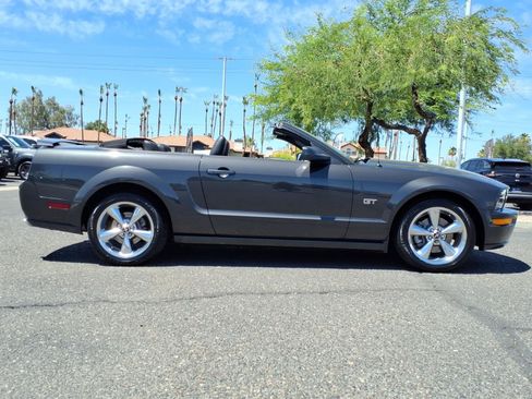 Used 2008 Ford Mustang GT RWD image 8