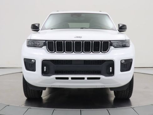 Used 2022 Jeep Grand Cherokee Overland AWD/4WD image 8
