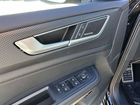 New 2026 Volkswagen Atlas Cross Sport SEL Premium R-Line image 16