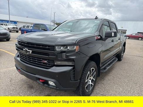 Used 2020 Chevrolet Silverado 1500 LT Trail Boss AWD/4WD image 7