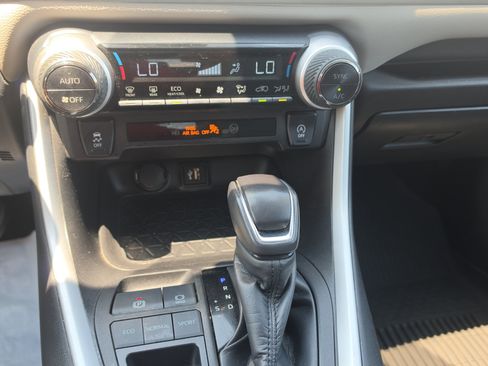Used 2023 Toyota RAV4 XLE Premium FWD image 12