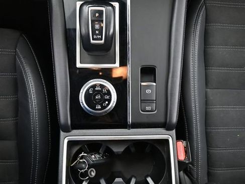 Used 2022 Mitsubishi Outlander SE AWD/4WD image 15