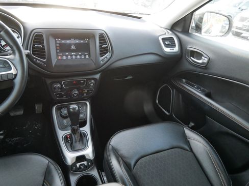 Used 2019 Jeep Compass Latitude w/ Popular Equipment Group image 14