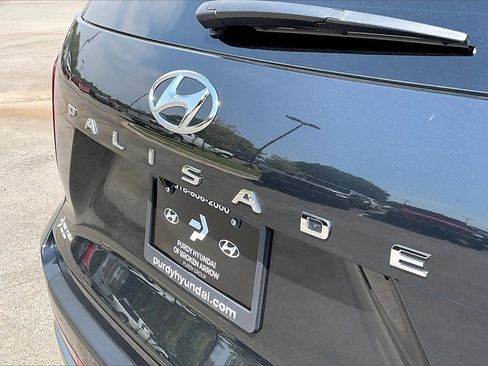 Certified 2025 Hyundai Palisade Limited image 9