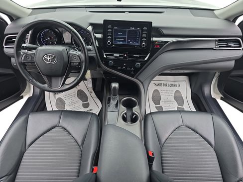 Used 2021 Toyota Camry SE image 9