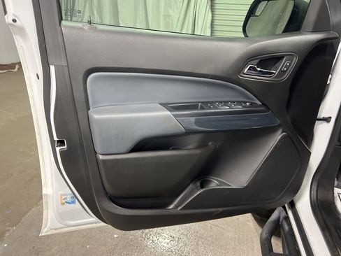 Used 2021 Chevrolet Colorado Z71 image 24