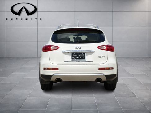 Used 2016 INFINITI QX50 2WD w/ Premium Plus Package image 6